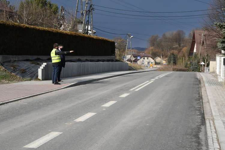 Modernizacja drogi powiatowej w Królówce - droga